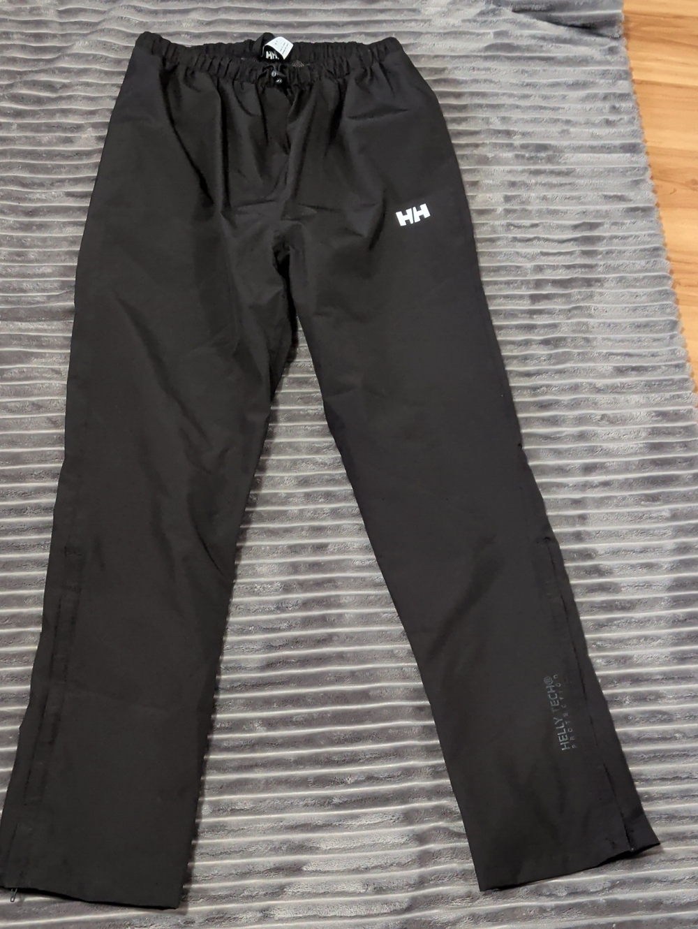 Helly Hansen Black Men’s Jogger-Style Waterproof Pants Track Pants